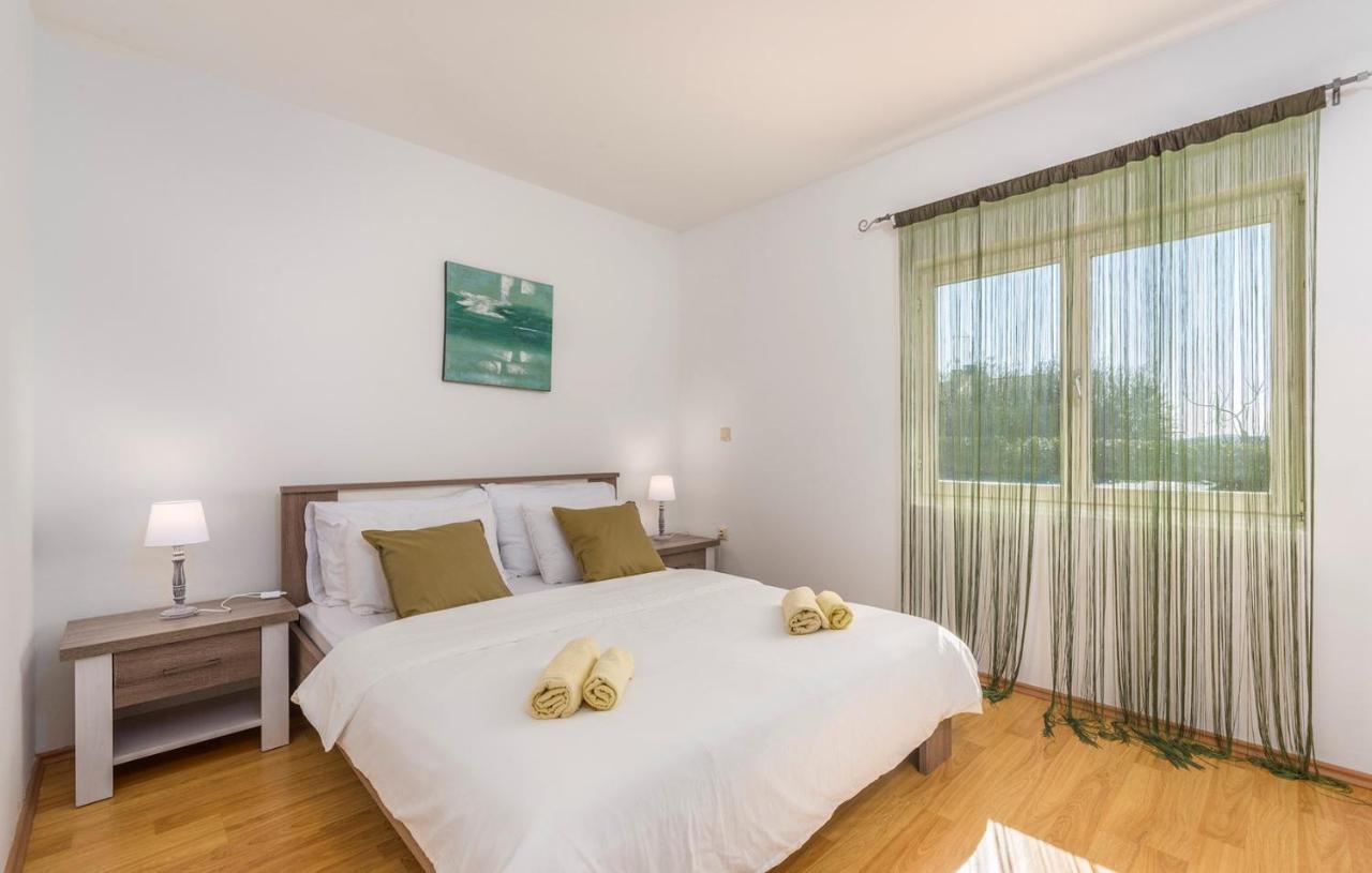 Apartments Dobrec Fuskulin ภายนอก รูปภาพ